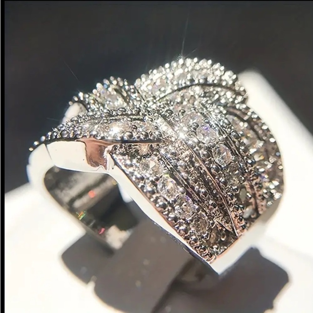 New! Luxury Diamond Braided Ring - Picture 2 of 3